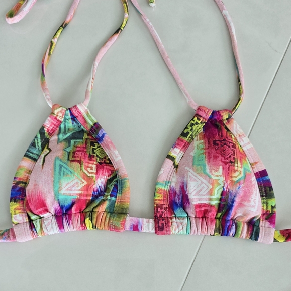 Montce Bikini Set in Picchu - Triangle Top and Cheeky Bottoms - Size Small - Picture 7 of 11